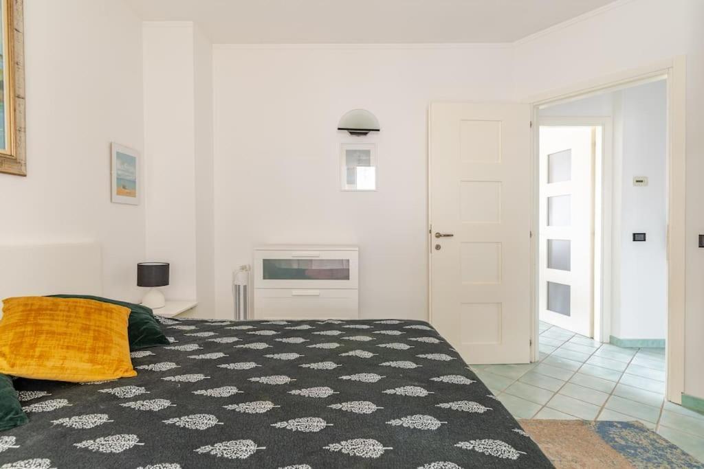 Thekeystudio, La Casa Del Mare Azzurro With Seaview Ventimiglia Eksteriør billede