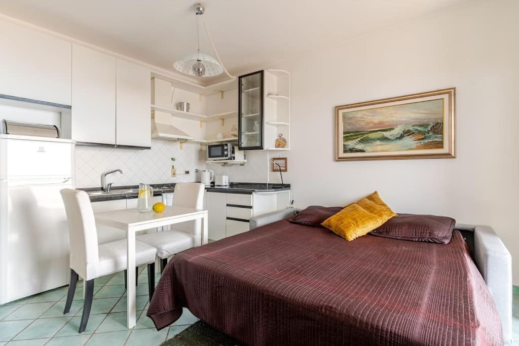 Thekeystudio, La Casa Del Mare Azzurro With Seaview Ventimiglia Eksteriør billede