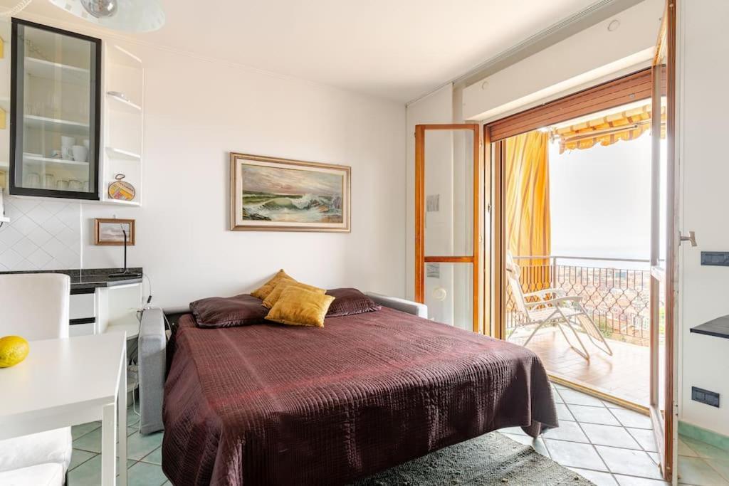 Thekeystudio, La Casa Del Mare Azzurro With Seaview Ventimiglia Eksteriør billede