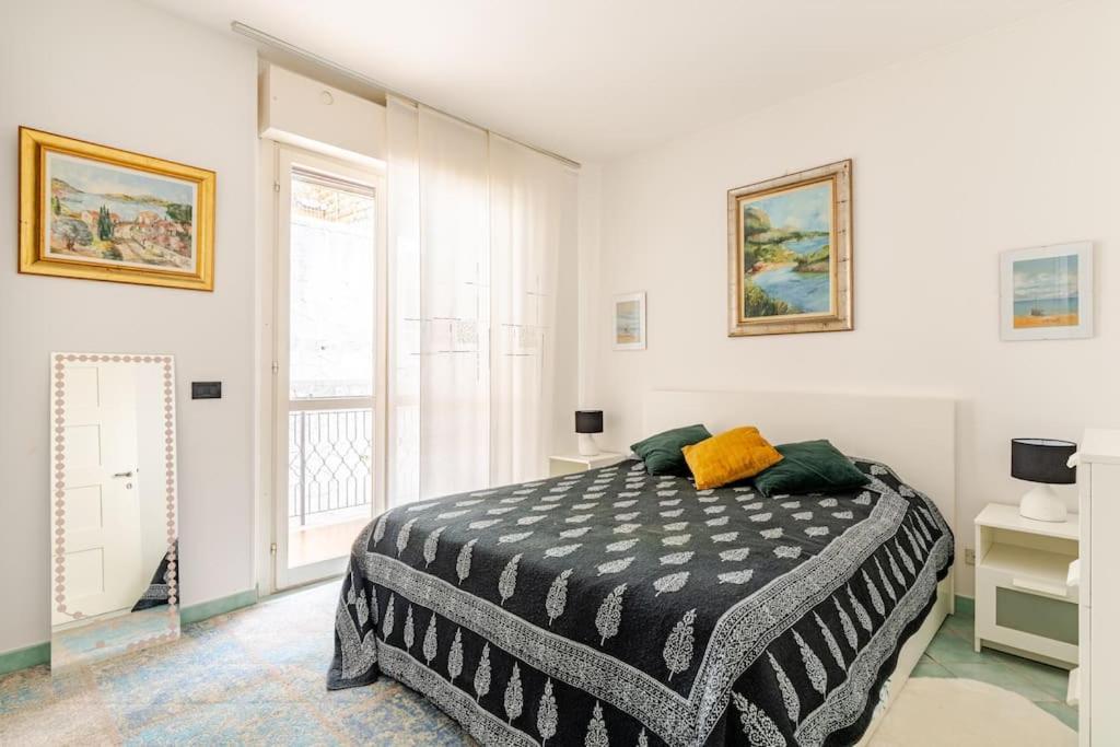 Thekeystudio, La Casa Del Mare Azzurro With Seaview Ventimiglia Eksteriør billede