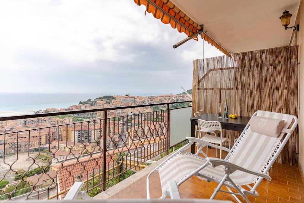 Thekeystudio, La Casa Del Mare Azzurro With Seaview Ventimiglia Eksteriør billede